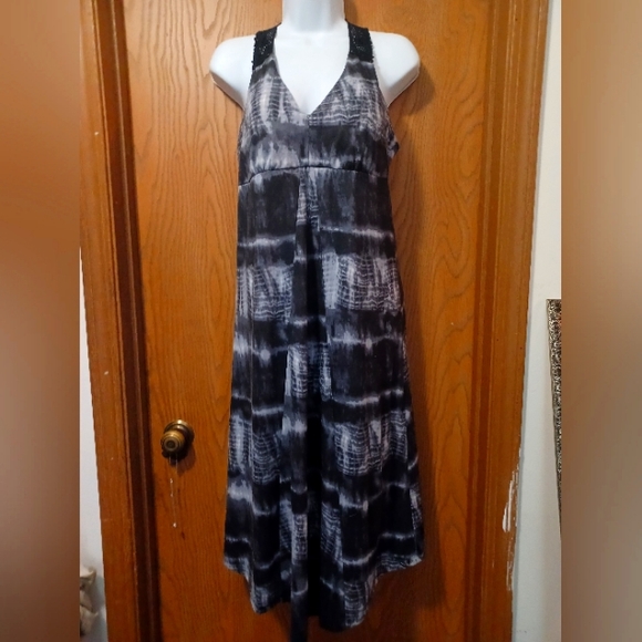 NO BOUNDARIES tie dye crochet cutout halter maxi dress - Picture 1 of 9